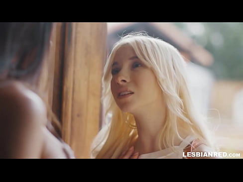 ❤️ It-tifla tiġi d-dar ftit xhur wara u tispiċċa tiekol il-pussy tal-stema taghha Porn ta' kwalità lilna mt.3dhentaix.ru ☑